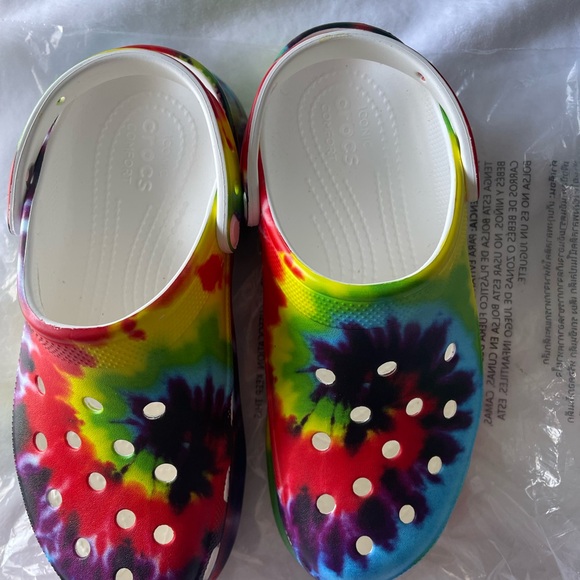 Crocs - Picture 6 of 9